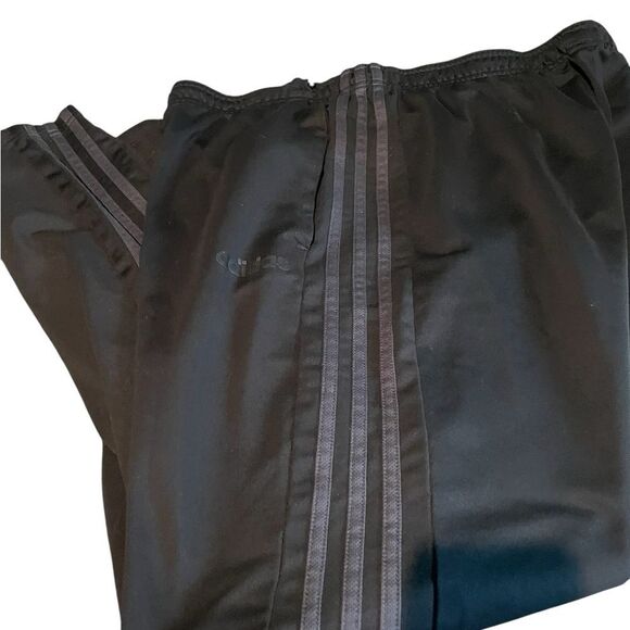 Adidas Men's Black Joggers with Stripes XL elastic waist front pockets - Picture 1 of 2